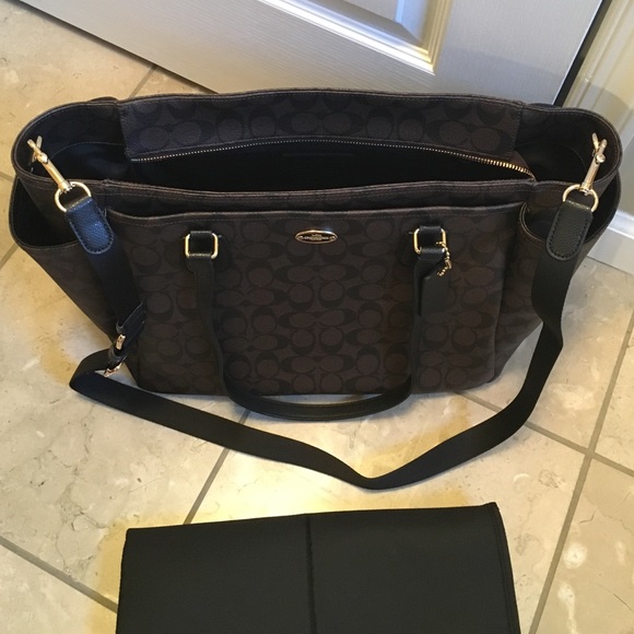 Coach signature leather diaper bag - Picture 2 of 3